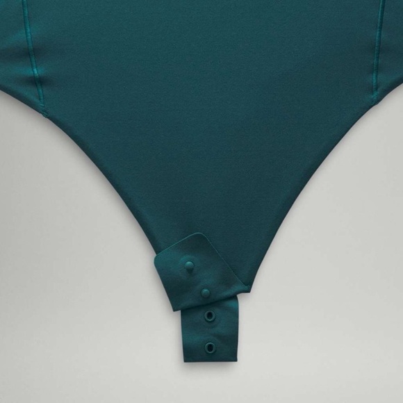 Lululemon Wundermost Ultra Soft Nulu Turtleneck Bodysuit Storm Teal XL NWT - Picture 3 of 14